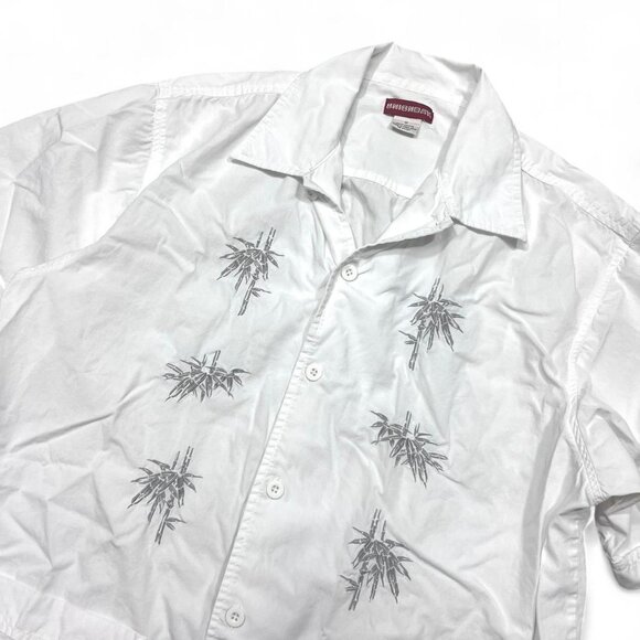 Vintage Union Bay Men’s White Hawaiian Button Up Shirt Medium Coastal Short Slee - Picture 3 of 6